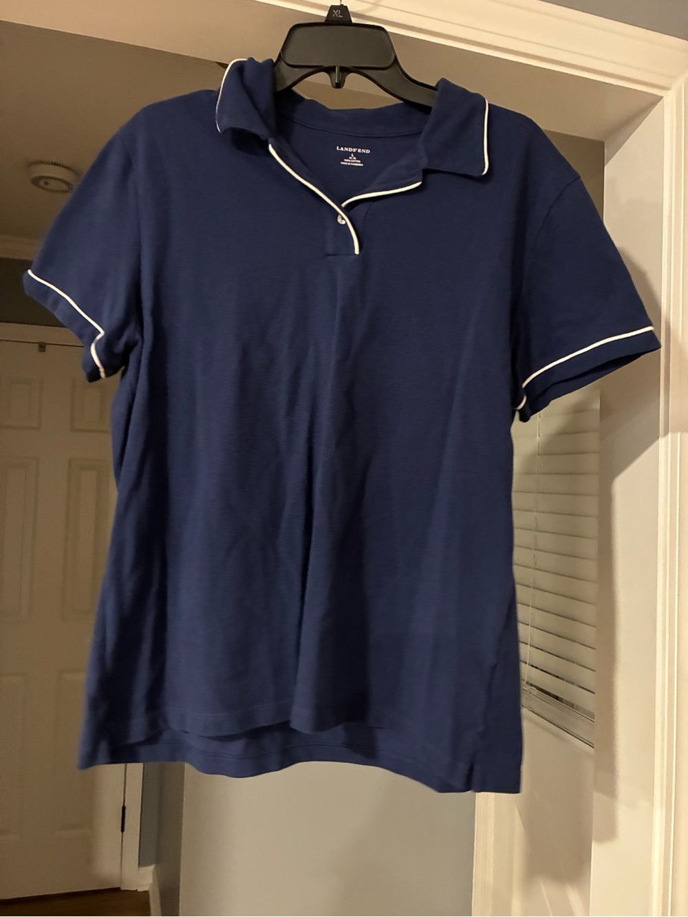 large Lands' End woMen's Navy Piped Polo Shirt